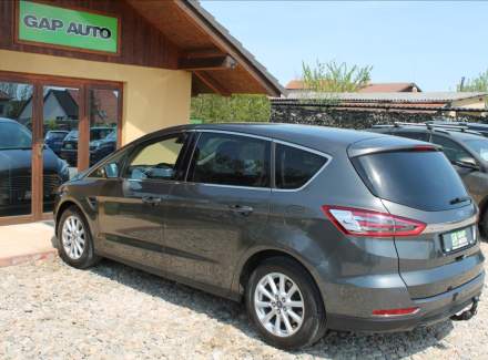 Ford - S-MAX