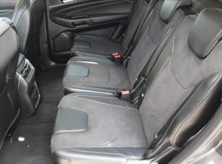 Ford - S-MAX
