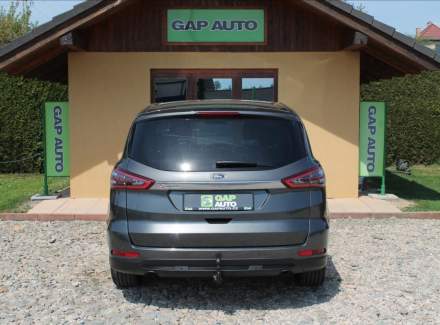 Ford - S-MAX