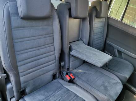 Volkswagen - Touran