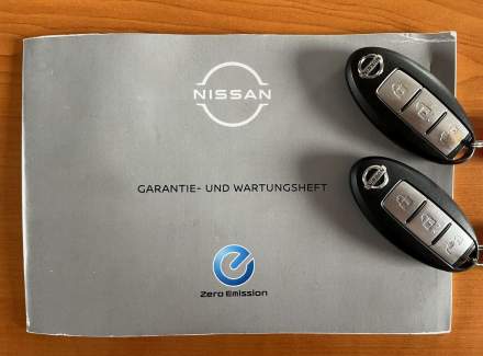 Nissan - Leaf