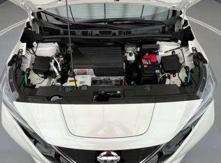 Nissan - Leaf