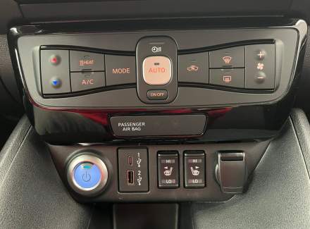 Nissan - Leaf