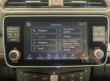 Nissan - Leaf