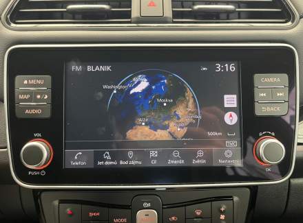Nissan - Leaf