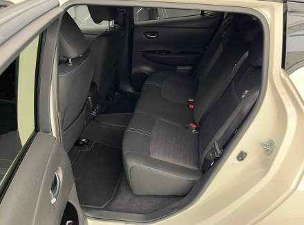 Nissan - Leaf