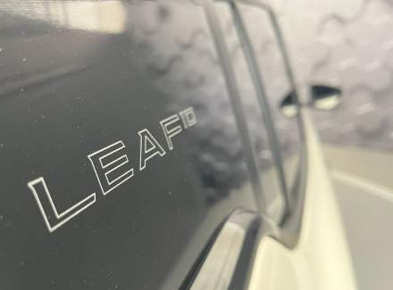 Nissan - Leaf