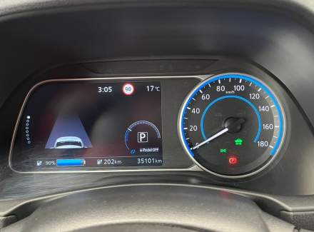Nissan - Leaf