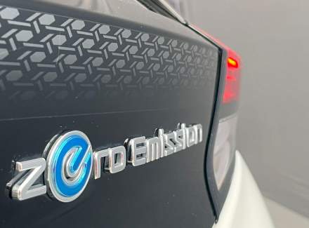 Nissan - Leaf