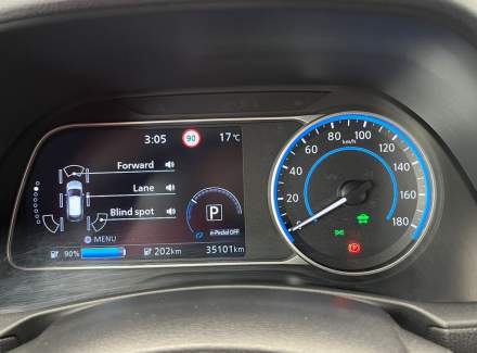 Nissan - Leaf