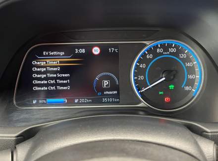 Nissan - Leaf