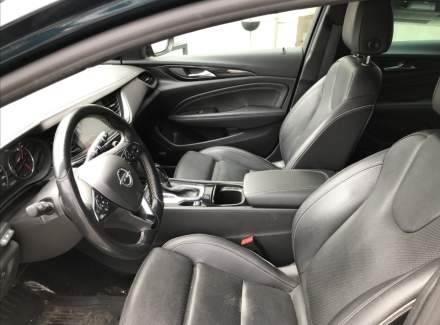 Opel - Insignia