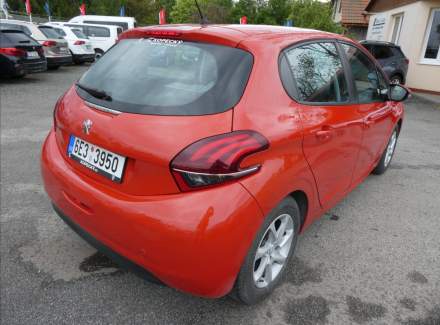 Peugeot - 208