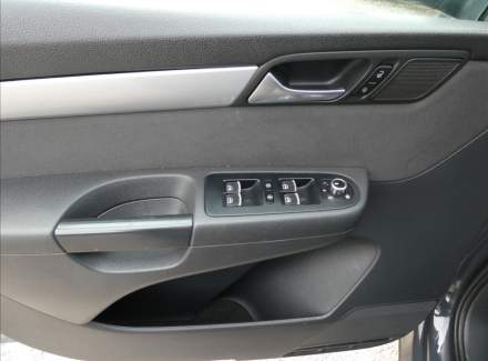 Volkswagen - Sharan