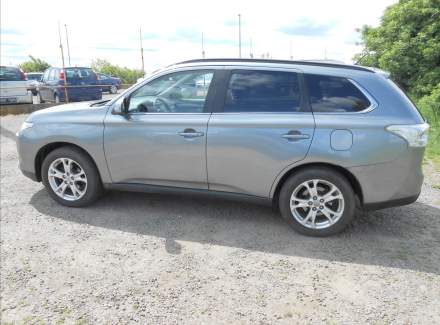 Mitsubishi - Outlander