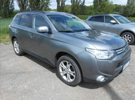 Mitsubishi - Outlander