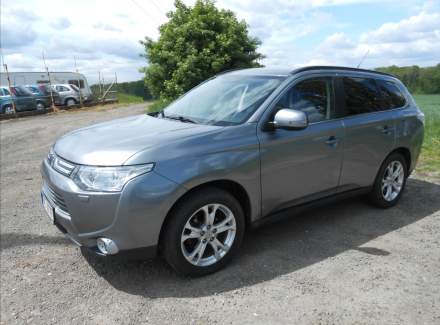Mitsubishi - Outlander