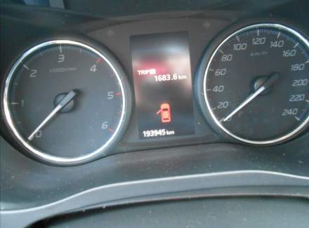 Mitsubishi - Outlander