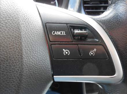 Mitsubishi - Outlander