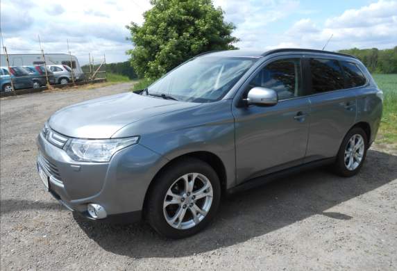 Mitsubishi - Outlander