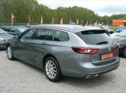 Opel - Insignia