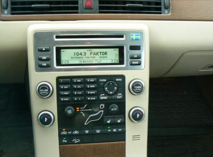 Volvo - XC70