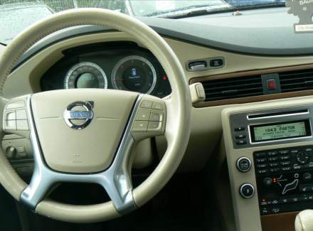 Volvo - XC70