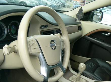 Volvo - XC70