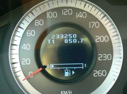 Volvo - XC70