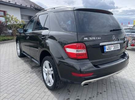 Mercedes-Benz - M-class