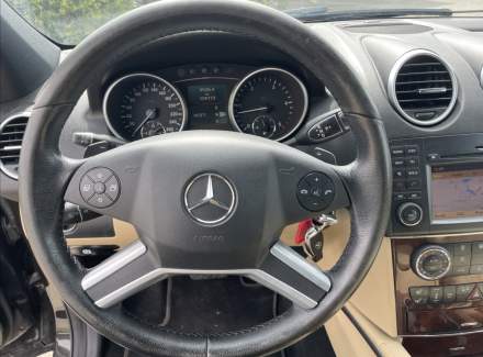 Mercedes-Benz - M-class