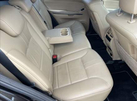 Mercedes-Benz - M-class