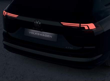 Volkswagen - Golf