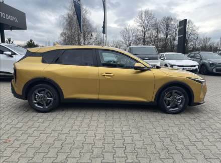 Kia - K4