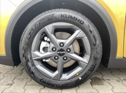 Kia - K4