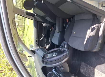 Volkswagen - Golf 1.4 16V (75 Hp)