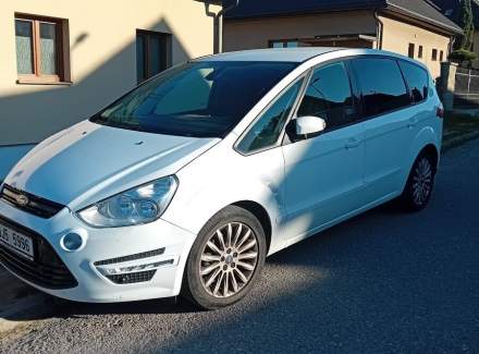 Ford - S-MAX