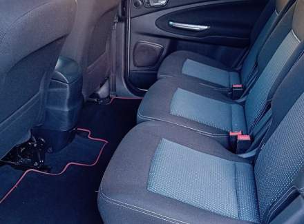 Ford - S-MAX
