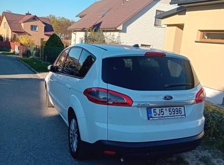 Ford - S-MAX