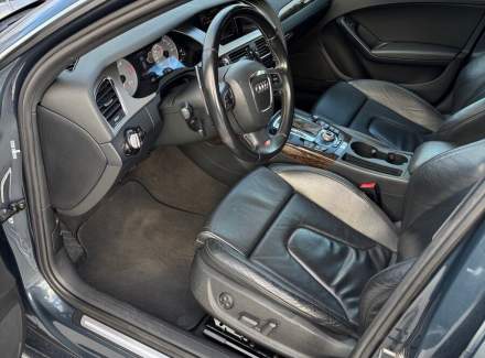 Audi - S4