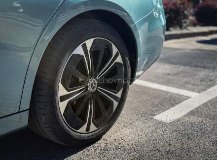 Mercedes-Benz - E-class