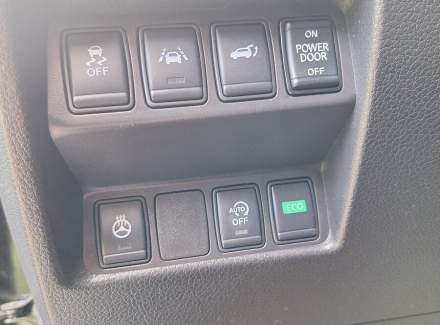 Nissan - X-Trail