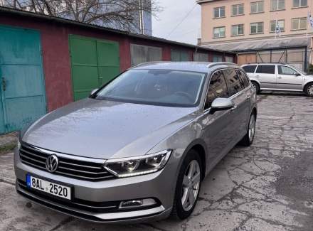 Volkswagen - Passat