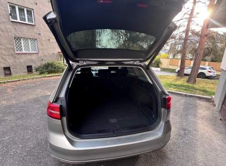 Volkswagen - Passat
