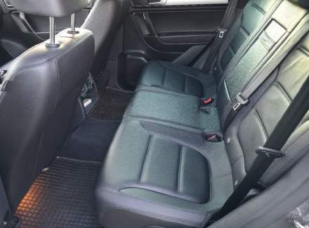 Volkswagen - Touareg