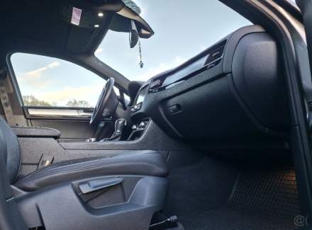 Volkswagen - Touareg