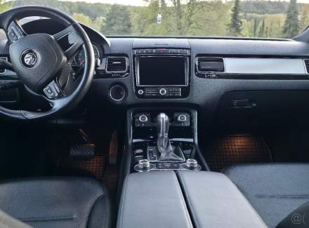 Volkswagen - Touareg