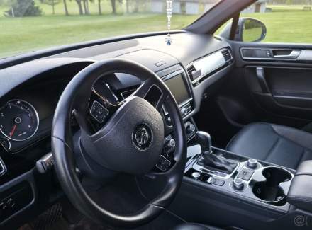 Volkswagen - Touareg