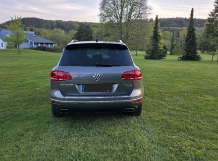 Volkswagen - Touareg