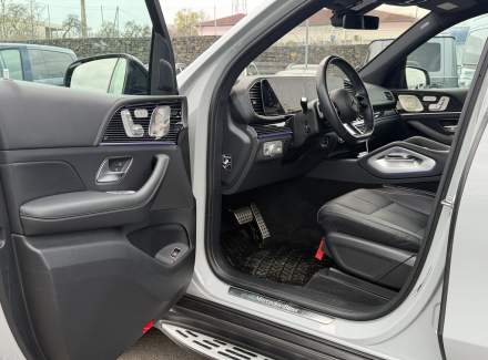 Mercedes-Benz - GLS